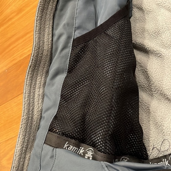 Kamik boys gray winter coat size 4. - Picture 5 of 8